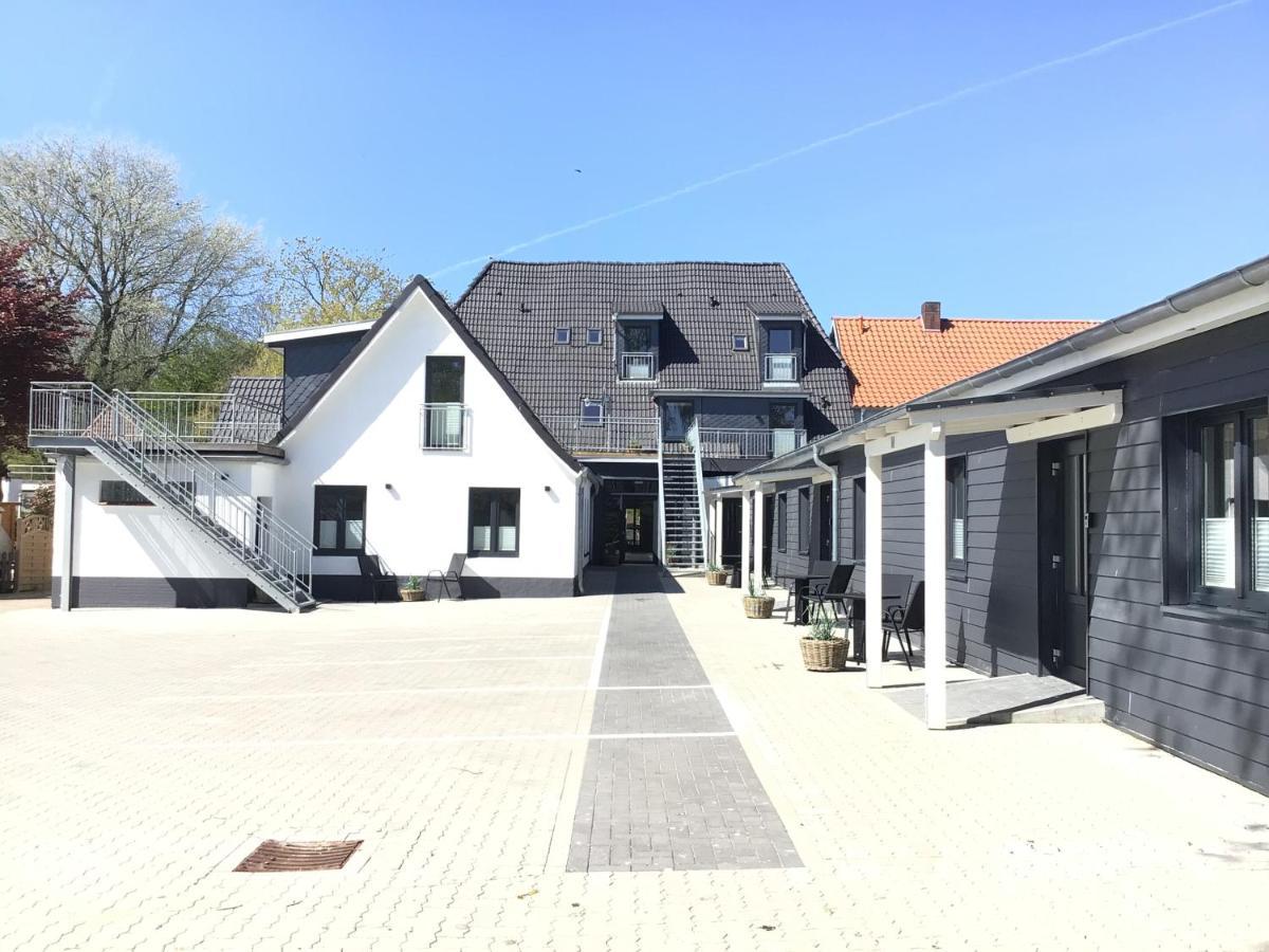 Landschaftliches Haus Aparthotel Tönning Екстериор снимка